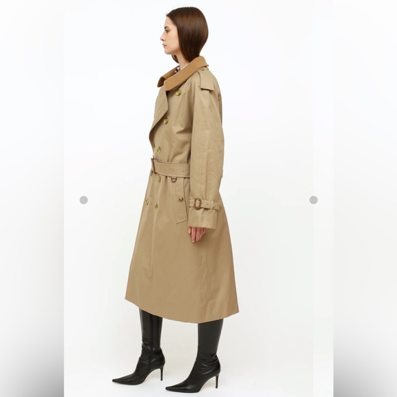 Burberry Tan Trench Coat - Picture 1 of 16